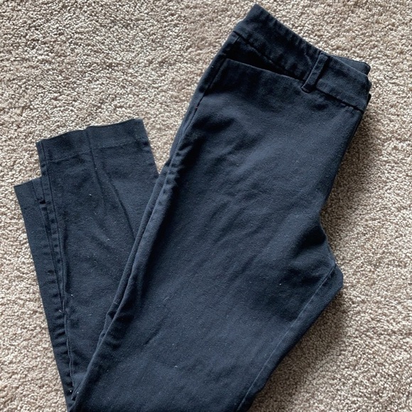 Old navy black pixie pants - Picture 2 of 2